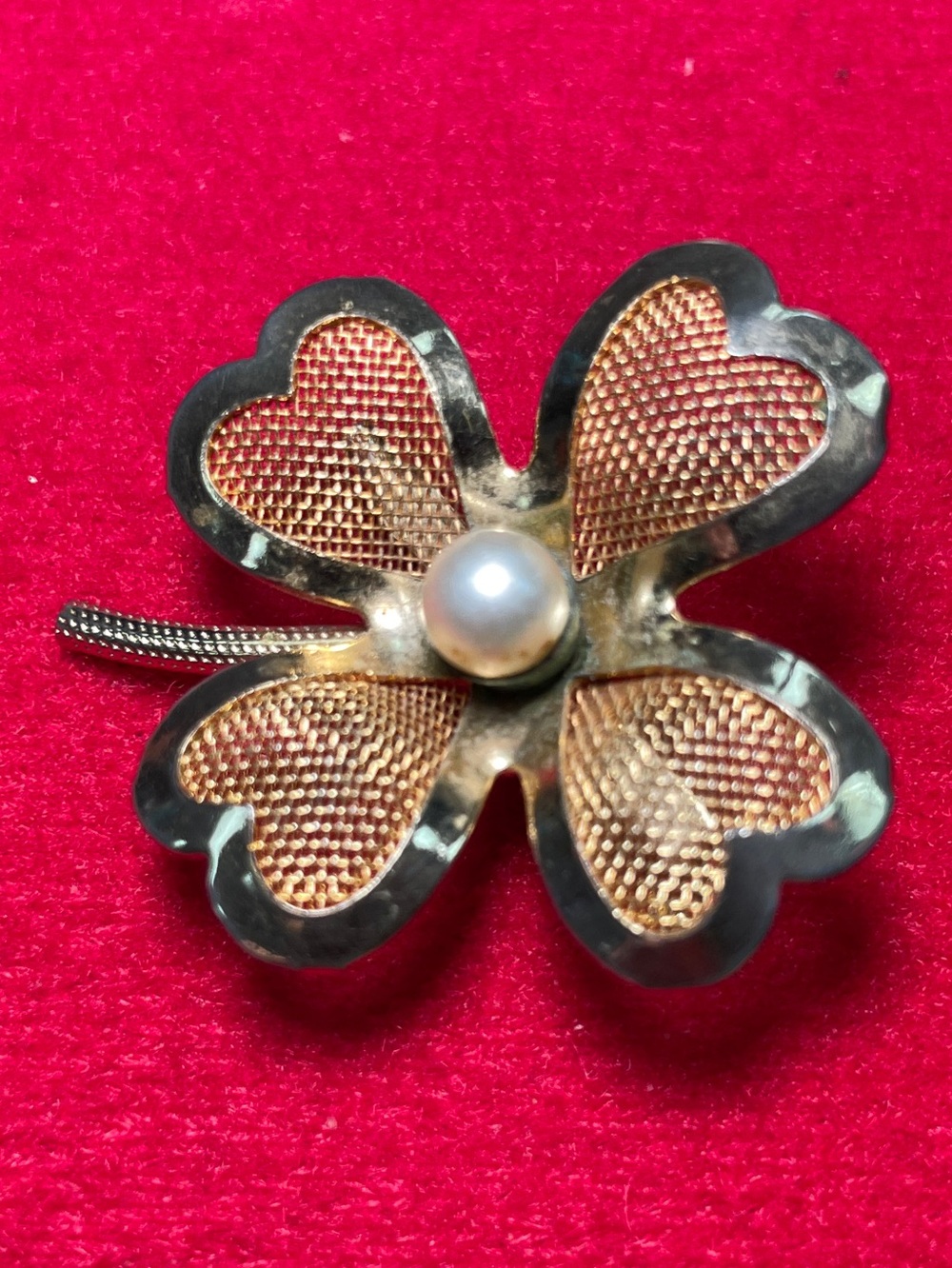 Coro Gold-Tone Four-Leaf Clover Brooch - Picture 4 of 9